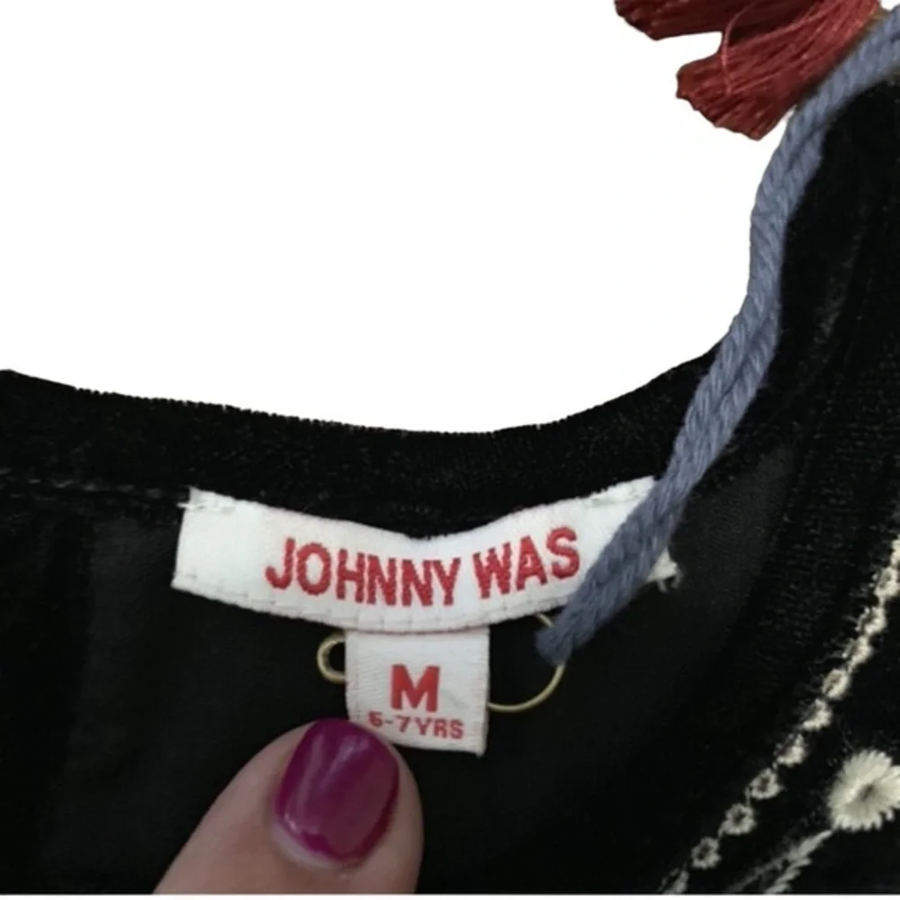NWT Johnny Was‎ velvet embroidered tunic size M (6-7).